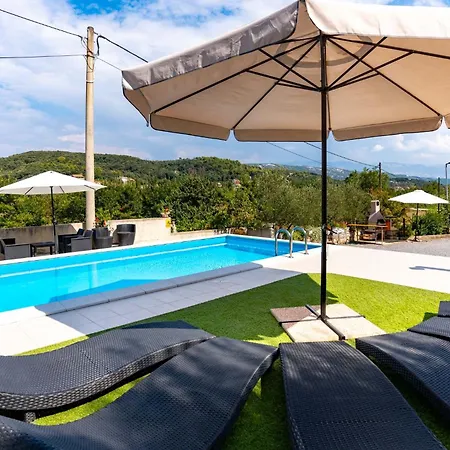 Lores Apartment Rab Town