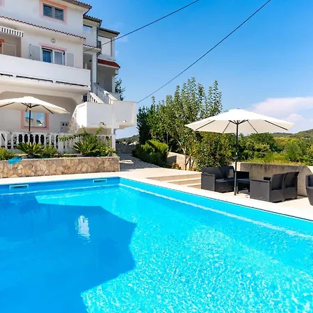 Apartamento Lores Rab Town