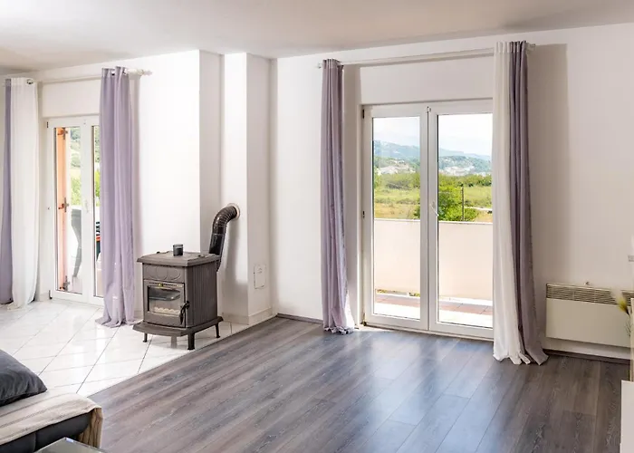 Apartment Lores Rab Town