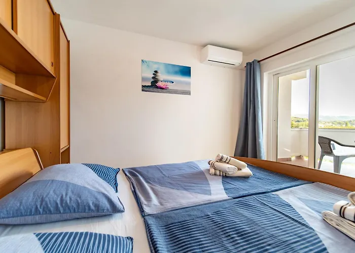 Apartamento Lores Rab Town