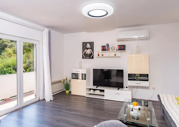 Apartamento Lores Rab Town