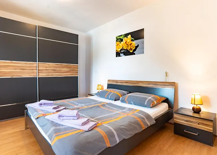 Apartamento Lores Rab Town