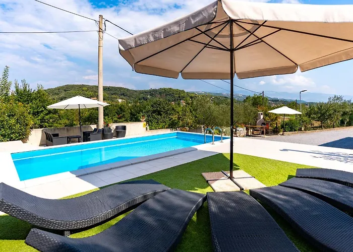 Lores Apartamento Rab Town