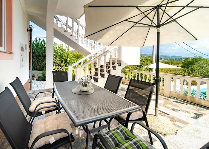 Lores Apartamento Rab Town